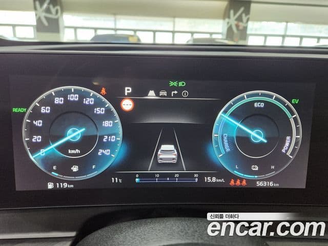 Kia Sportage 5세대 гибрид Signature 2WD, 2023 4