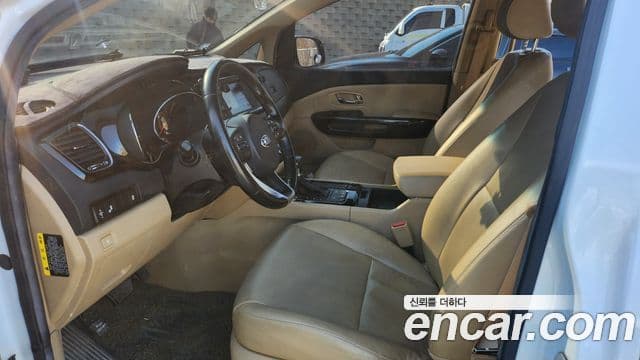 Kia All New Carnival Prestige, 2018 8