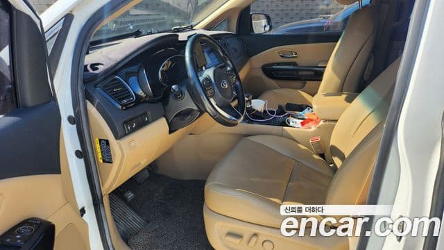 Kia All New Carnival Prestige, 2018 12