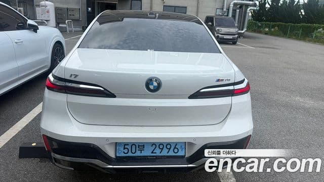 BMW i7 (G70), 2024 4
