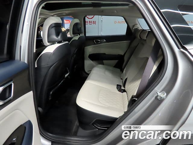 Kia Sportage 5세대 гибрид Signature 2WD, 2022 7