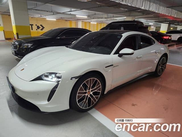 Porsche 타이칸 базовый, 2023 1