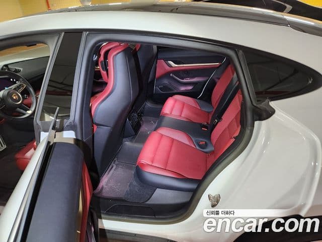 Porsche 타이칸 базовый, 2023 10