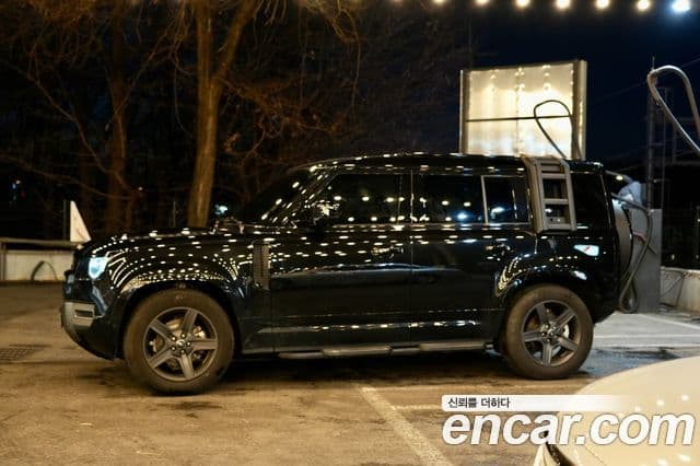 Land Rover Defender (L663) 110 P300 X-Dynamic SE, 2024 12