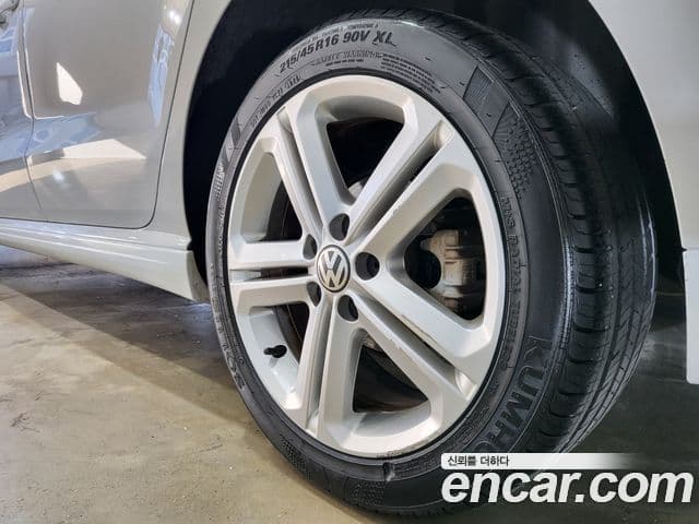 Volkswagen 폴로 5세대, 2014 16