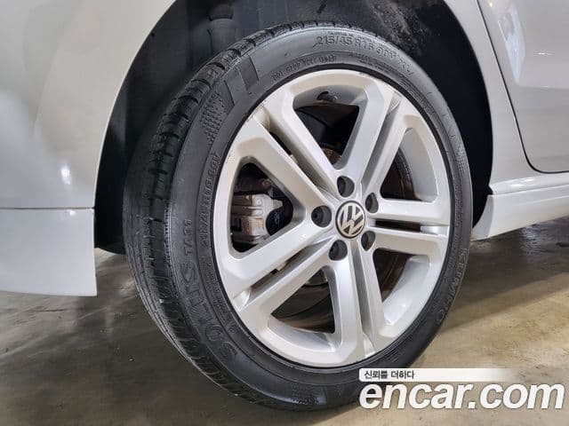 Volkswagen 폴로 5세대, 2014 17