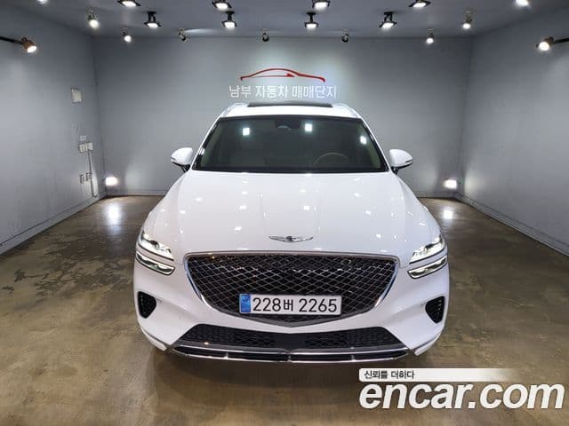 Genesis GV70, 2023 1