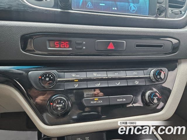 Kia All New Carnival 11인승 Deluxe, 2016 16