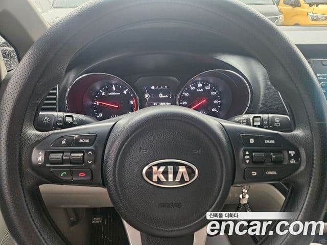 Kia All New Carnival 11인승 Deluxe, 2016 17