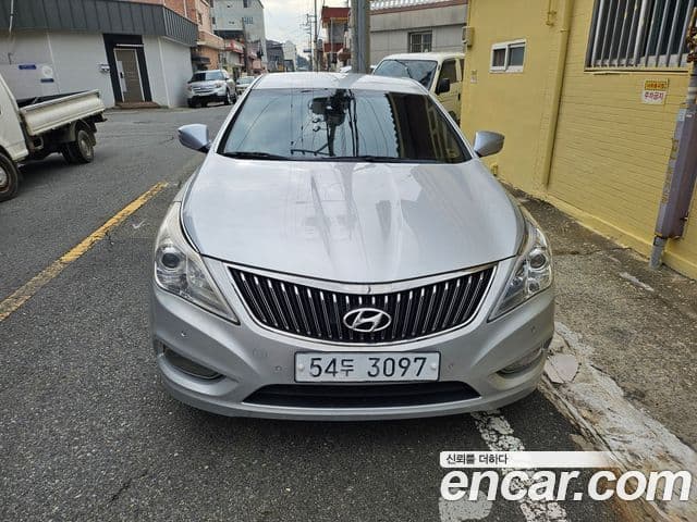 Hyundai Grandeur HG Executive, 2012 1