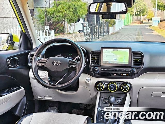 Hyundai Venue 1.6 Flux, 2020 14