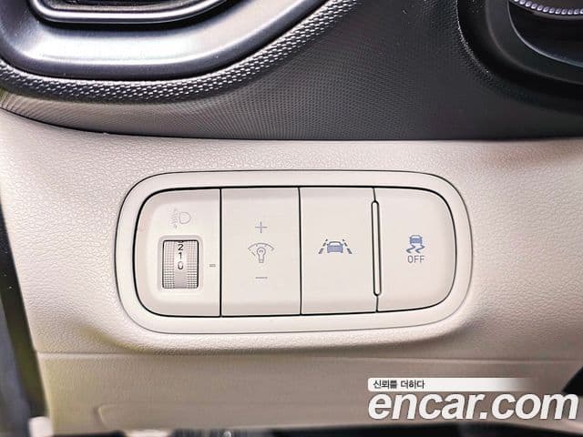 Hyundai Venue 1.6 Flux, 2020 18