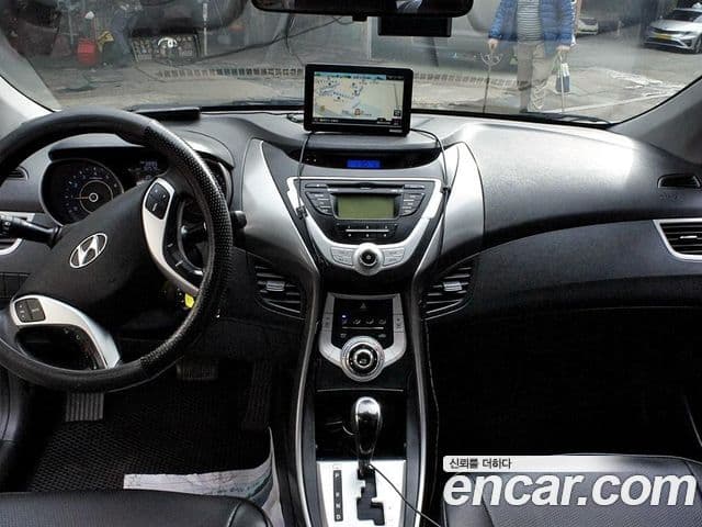 Hyundai Avante MD M16 GDI Deluxe, 2012 7