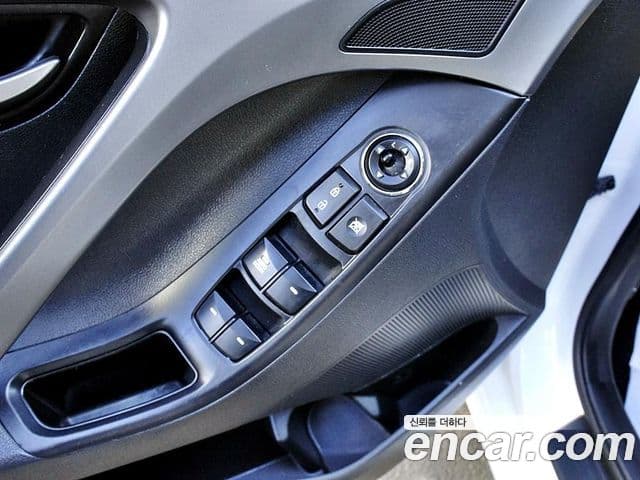 Hyundai Avante MD M16 GDI Deluxe, 2012 13