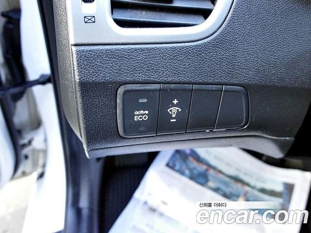 Hyundai Avante MD M16 GDI Deluxe, 2012 14