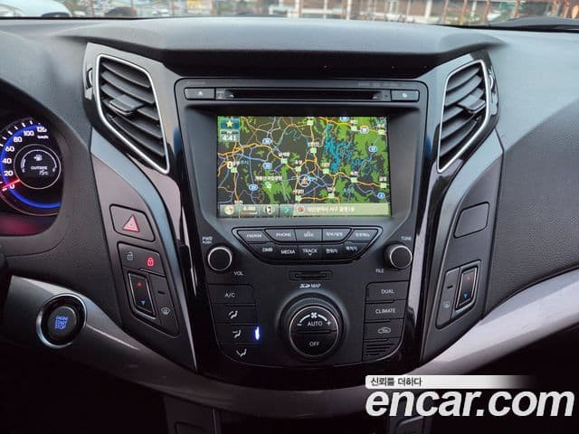 Hyundai i40 살룬 Smart, 2012 12