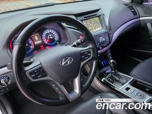 Hyundai i40 살룬 Smart, 2012 14