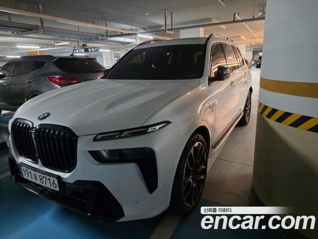 BMW X7 (G07) xDrive 40i M Sport 6인승, 2024 1