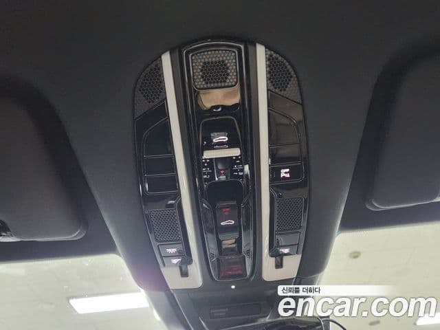 Porsche Cayenne (PO536) 3.0 E-гибрид, 2020 13