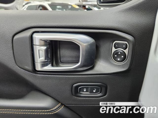 Jeep Wrangler (JL) 2.0 Sahara Power top 4도어, 2024 4