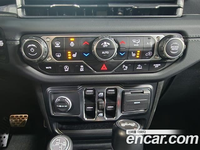 Jeep Wrangler (JL) 2.0 Sahara Power top 4도어, 2024 11