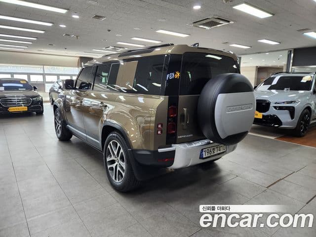 Land Rover Defender (L663) 110 D250 SE, 2023 2