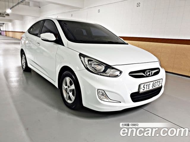 Hyundai Accent(новый кузов / новое поколение) Premier, 2013 3