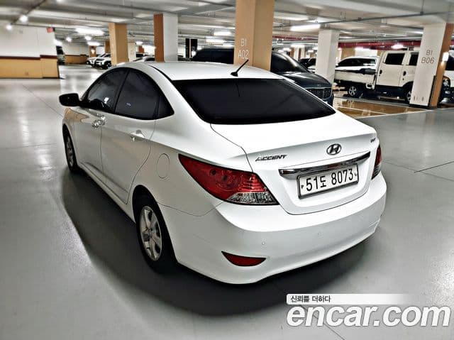 Hyundai Accent(новый кузов / новое поколение) Premier, 2013 4