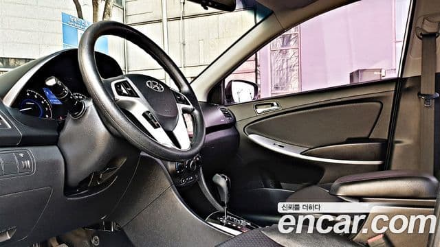 Hyundai Accent(новый кузов / новое поколение) Premier, 2013 8