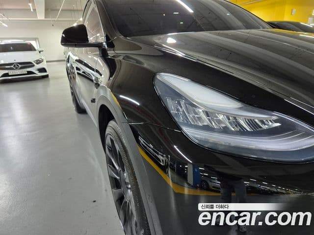 Tesla модель Y Standard Range RWD, 2021 4