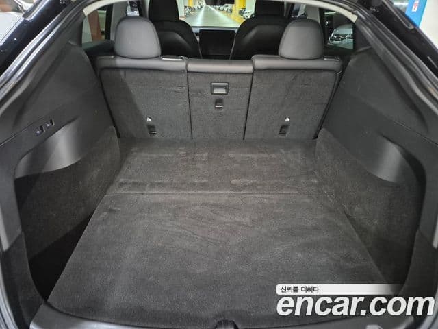 Tesla модель Y Standard Range RWD, 2021 17