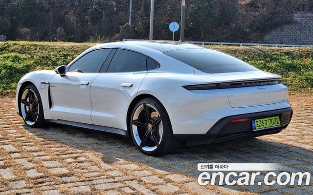 Porsche 타이칸 базовый, 2024 4