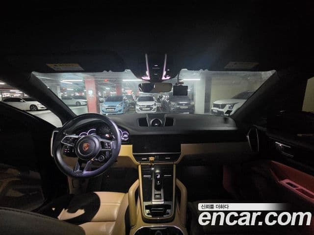 Porsche Cayenne (PO536), 2019 7