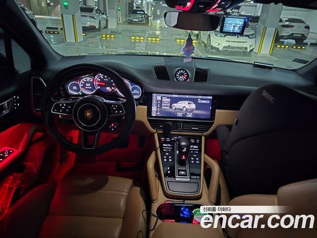 Porsche Cayenne (PO536), 2019 12