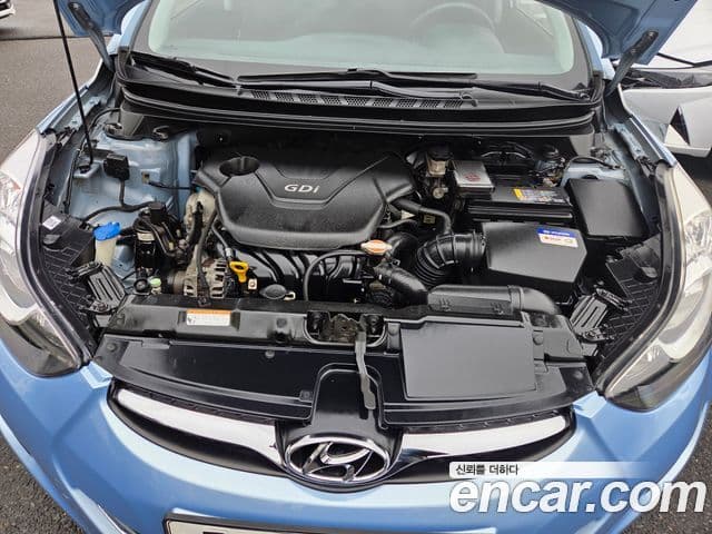 Hyundai Avante MD M16 GDI Deluxe, 2011 6