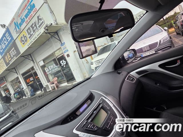 Hyundai Avante MD M16 GDI Deluxe, 2011 9