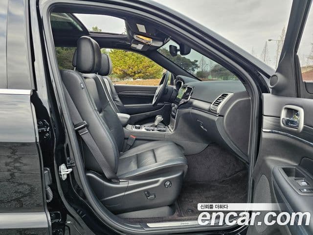 Jeep Grand Cherokee WK2, 2019 13