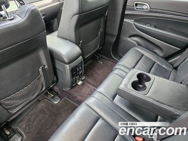 Jeep Grand Cherokee WK2, 2019 16