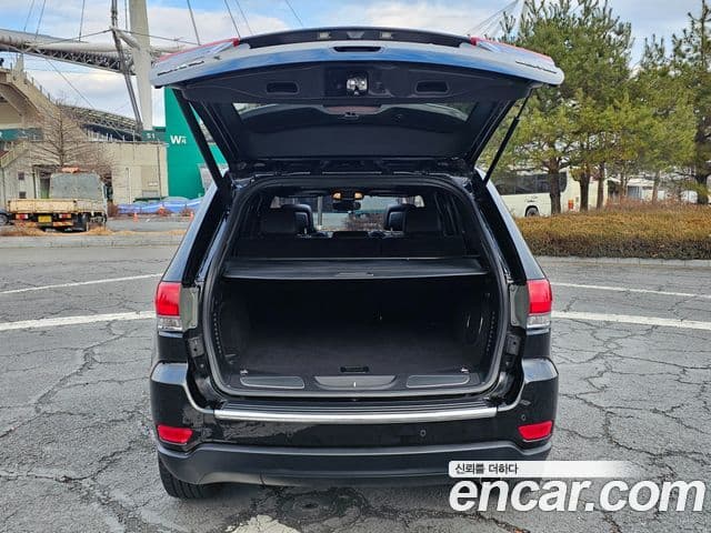 Jeep Grand Cherokee WK2, 2019 18