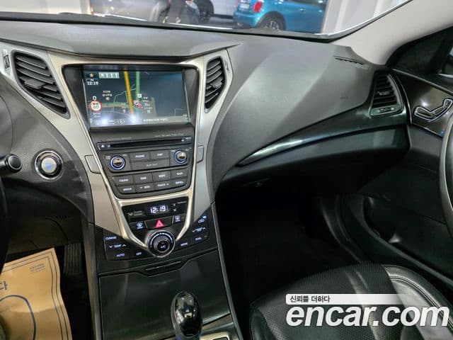 Hyundai Grandeur HG Premium, 2014 11
