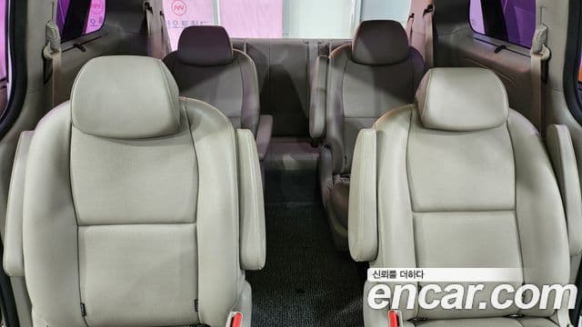 Kia All New Carnival Prestige, 2016 9