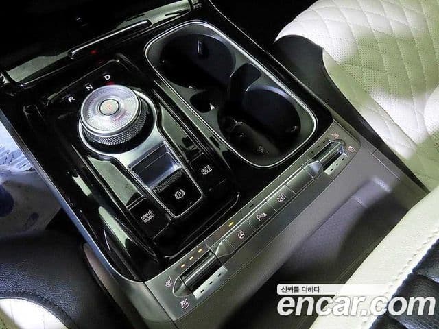 Kia Carnival 4세대 бензин 9인승 High Limousine(компания по спецнадстройкам), 2021 12