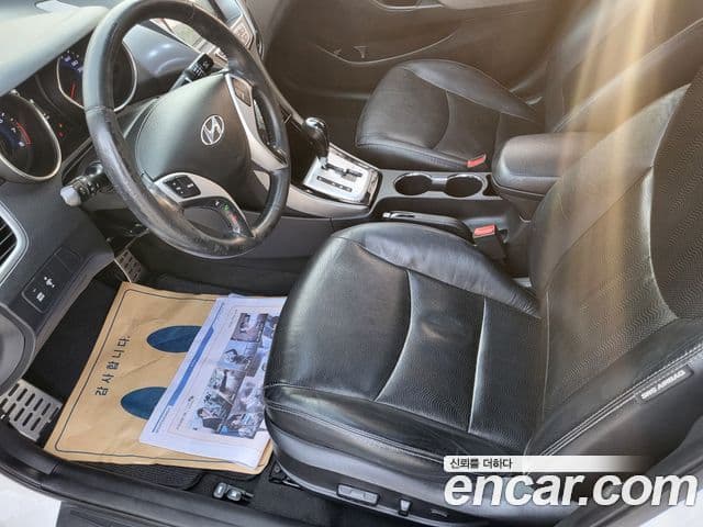 Hyundai Avante MD M16 GDI top, 2012 10