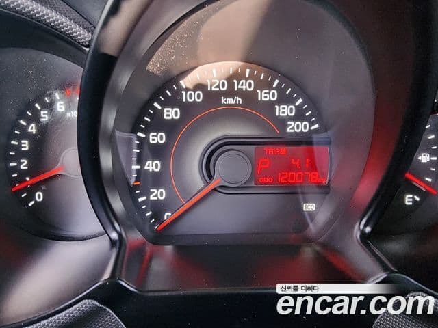 Kia Ray Special, 2013 8