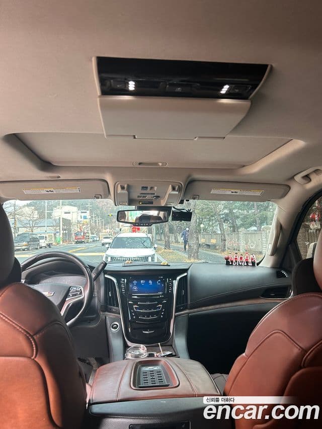 Cadillac Escalade 4세대, 2015 7