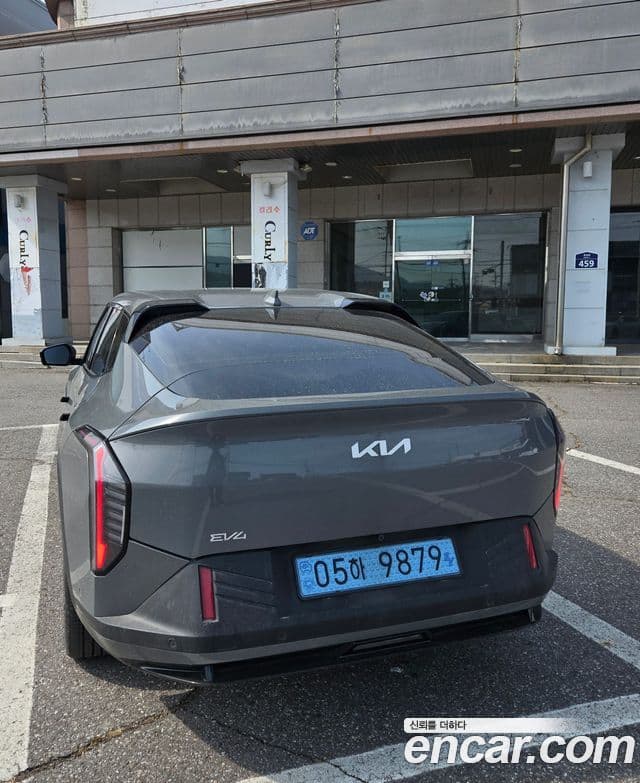 Kia EV4 Earth, 2026 3