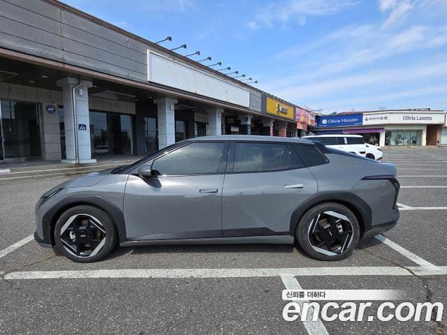 Kia EV4 Earth, 2026 4