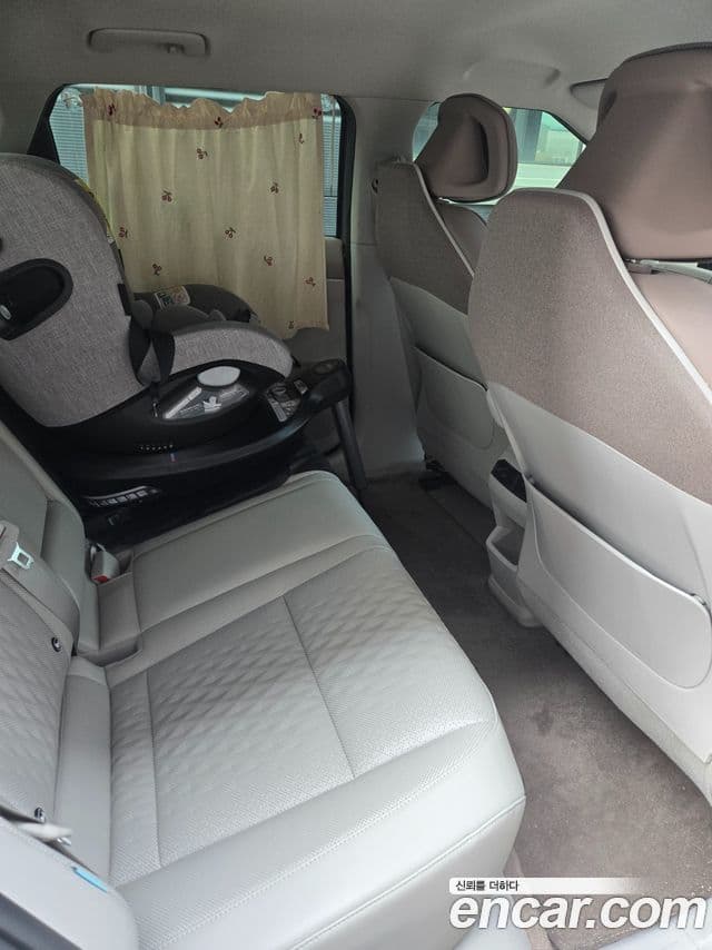 Kia EV4 Earth, 2026 9