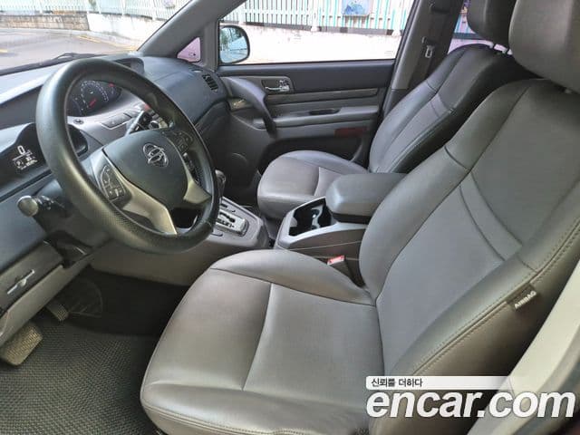 KG모빌리티(SsangYong) Korando 투리스모 4WD Extreme 9인승, 2015 10