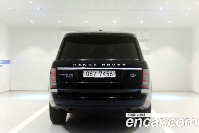Land Rover Range Rover 4세대 4.4 SDV8 Vogue SE дизель, 2015 4